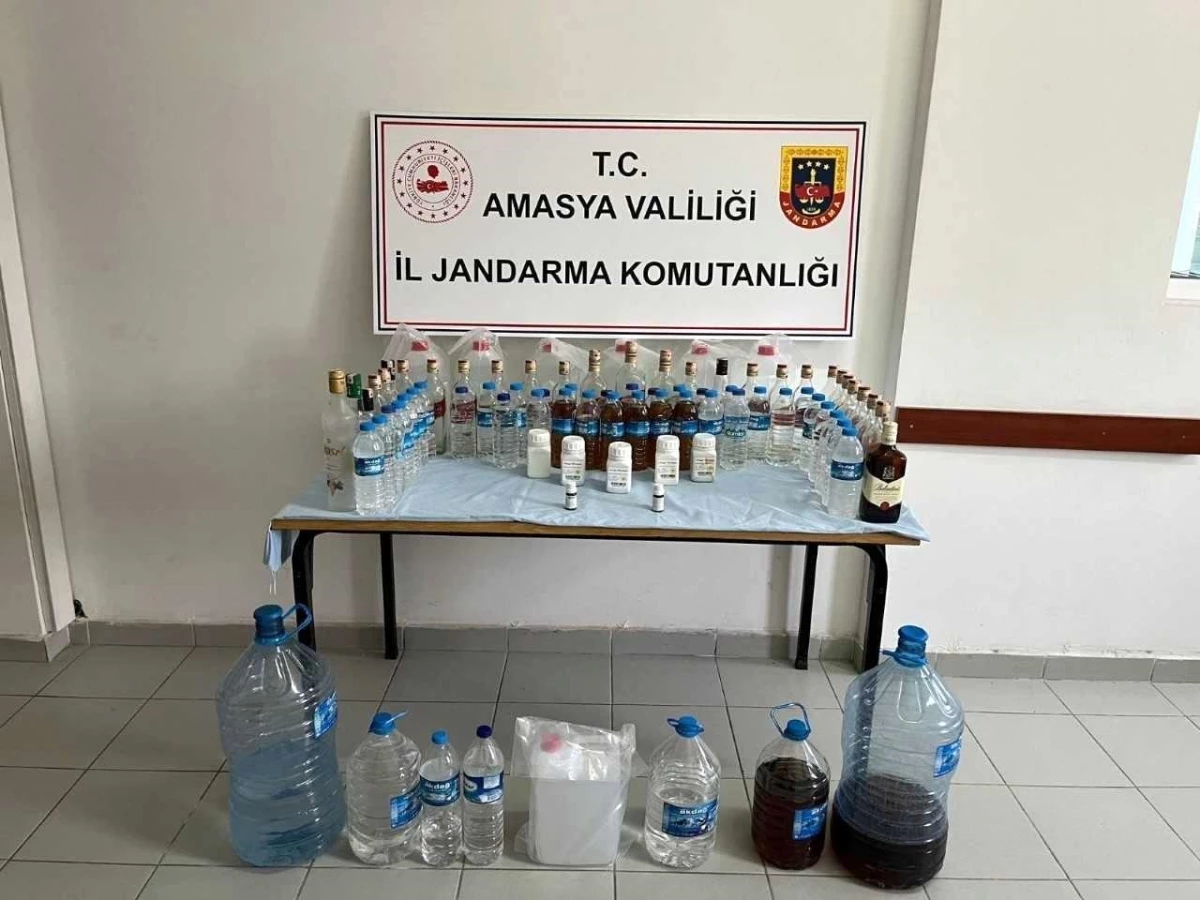 Amasya\'da yasadışı alkol operasyonu: 2 gözaltı