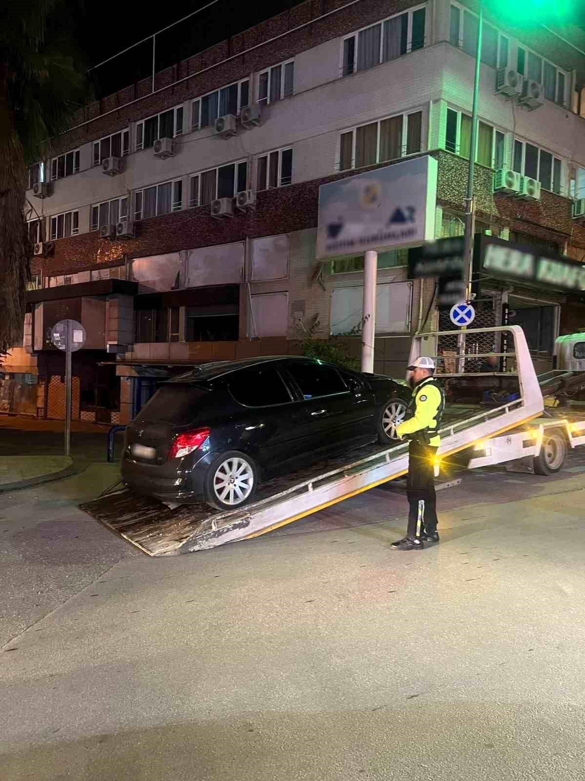Antalya\'da Korsan Taşımacılık Yapan 103 Sürücüye Ceza ve Araçlar Trafikten Men Edildi