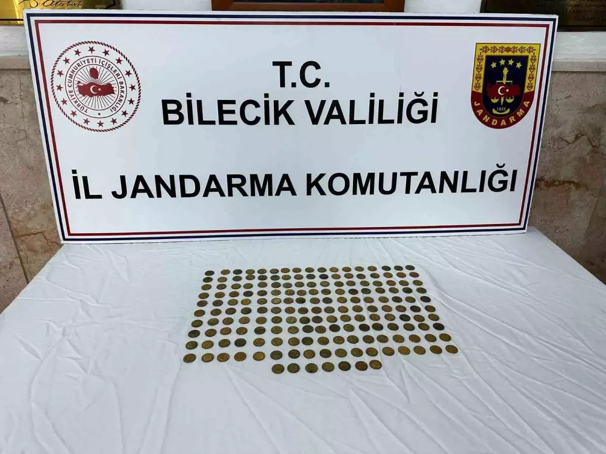 Bilecik\'te Tarihi Eser Kaçakçılığı Operasyonunda 117 Sikke Ele Geçirildi