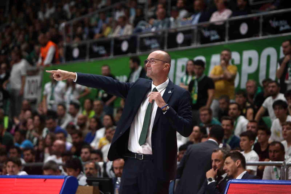 Bursaspor Erkek Basketbol Takımı, Jure Zdovc\'la yolları ayırdı