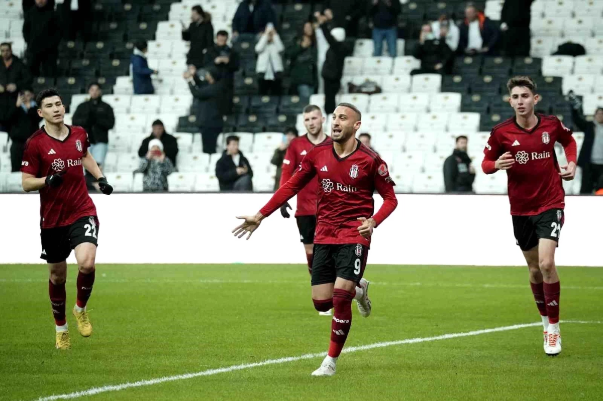 Cenk Tosun, Eyüpspor maçında 2 gol attı