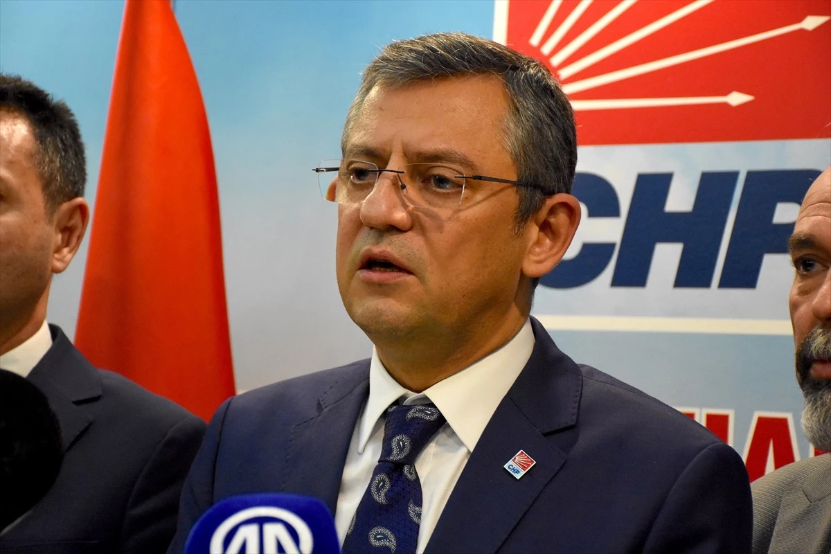 CHP Genel Başkanı Özgür Özel: PKK terörünü lanetliyoruz