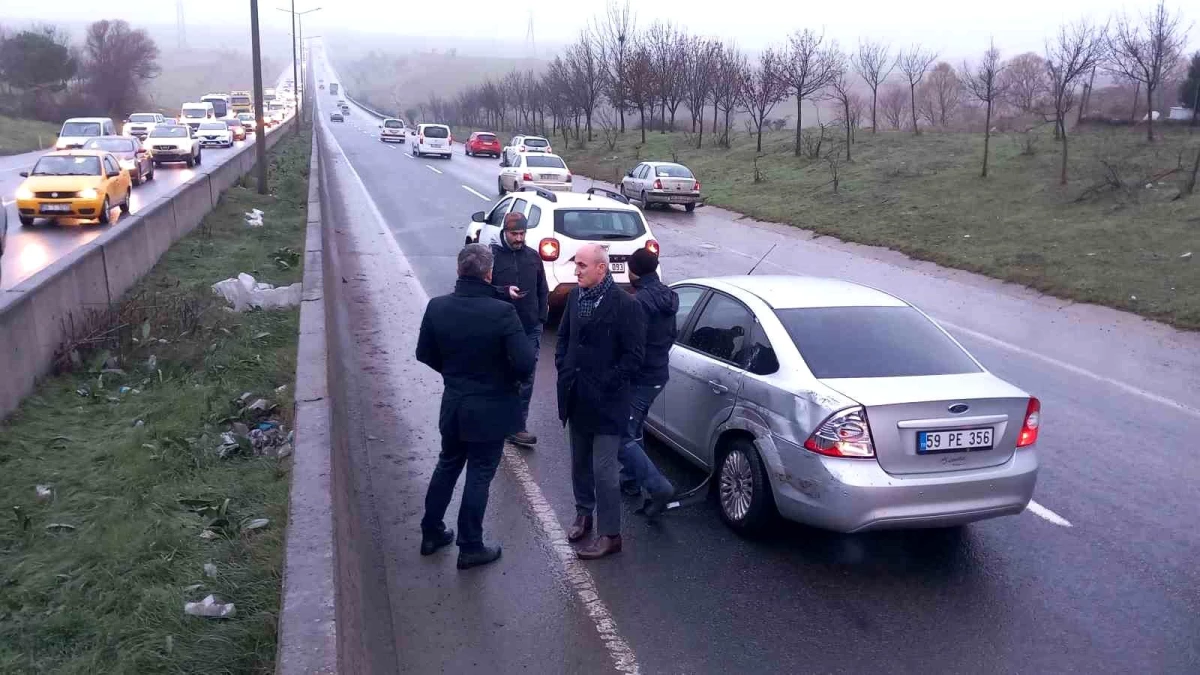 Çorlu\'da 10 aracın karıştığı zincirleme kazada 1 kişi yaralandı