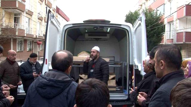 Staj gördüğü fabrikada kafasını makineye sıkıştırıp ölen çocukla ilgili olay anına ait görüntüler ortaya çıktı Staj gördüğü fabrikada kafasını makineye sıkıştırıp ölen çocukla ilgili olay anına ait görüntüler ortaya çıktı