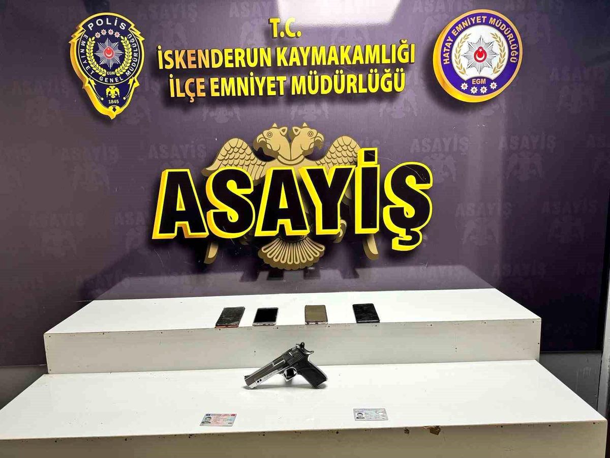 İskenderun\'da gözaltına alınan 4 şüpheliden 3\'ü tutuklandı