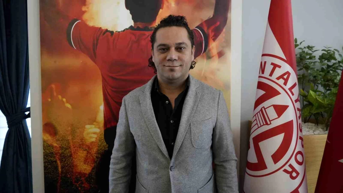 Antalyaspor, Sagiv Jehezkel\'in sözleşmesini feshetmek için çalışmalarını sürdürüyor