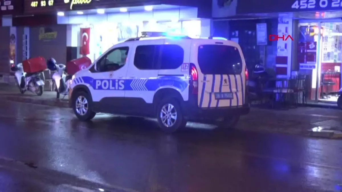 İzmir\'de Güzellik Merkezinde Cinayet: Eşini Başka Erkeklerle Görüştürdüğü İddiasıyla Tartıştığı Adamı Bıçaklayarak Öldürdü