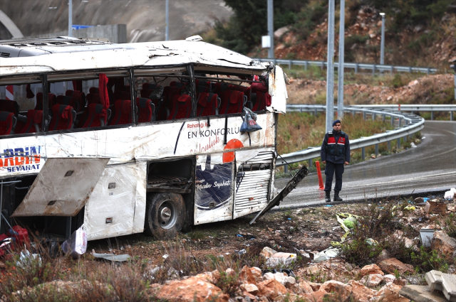 Mersin'de 9 kişinin öldüğü otobüs kazasındaki yolcular o anı anlattı