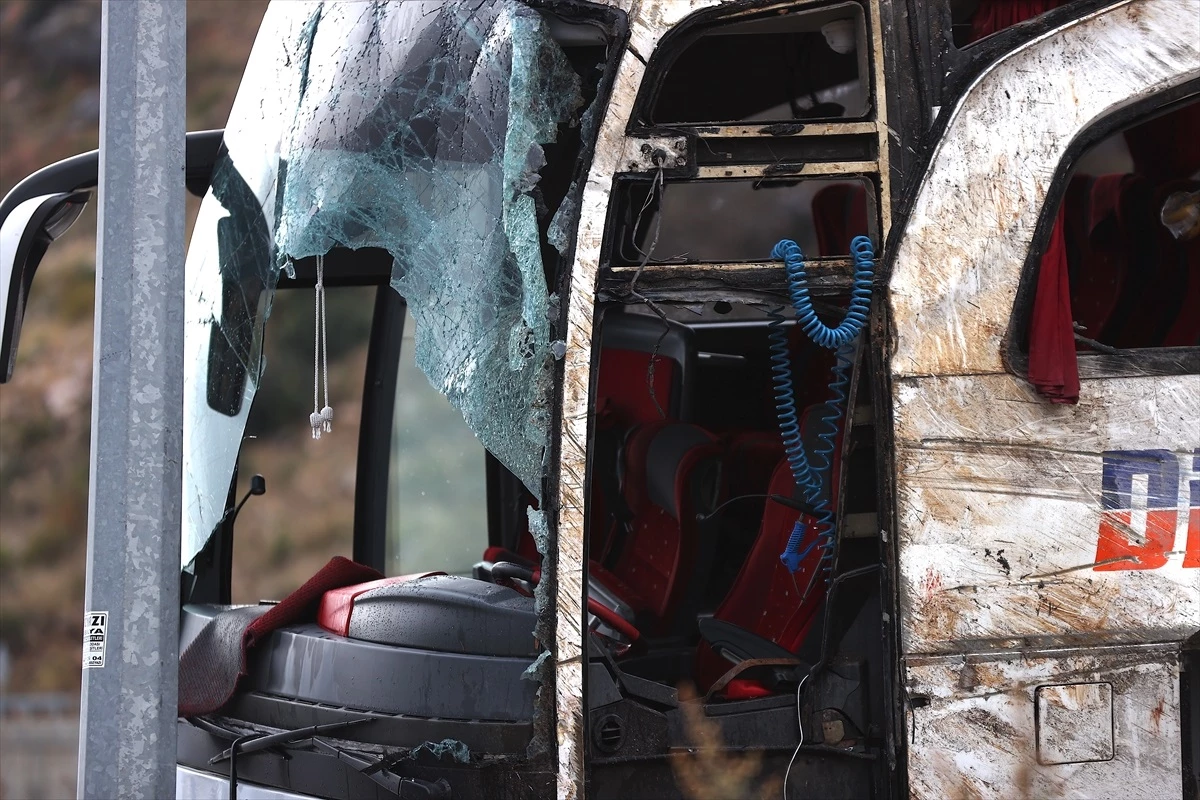 Mersin\'de Otobüs Kazası: 9 Ölü, 30 Yaralı