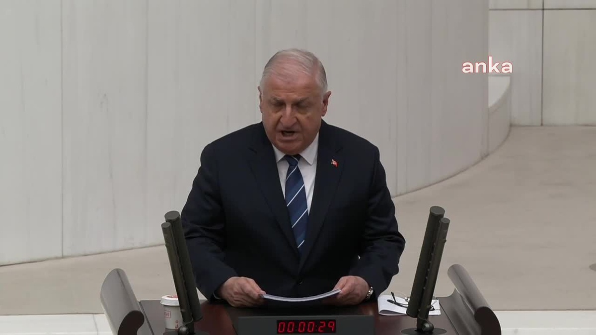 Milli Savunma Bakanı: \'Ordumuzun bölgede ne işi var\' diye soruluyor