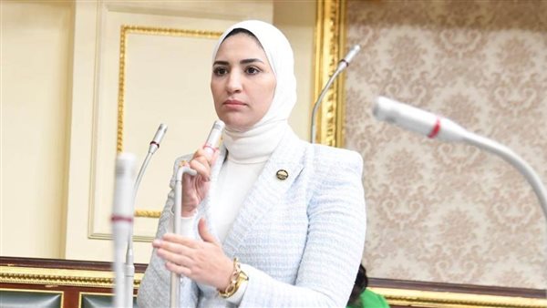 Mısır'da sınavda kopya çekerken yakalanan Milletvekili Nashwa Raif ortalığı birbirine kattı