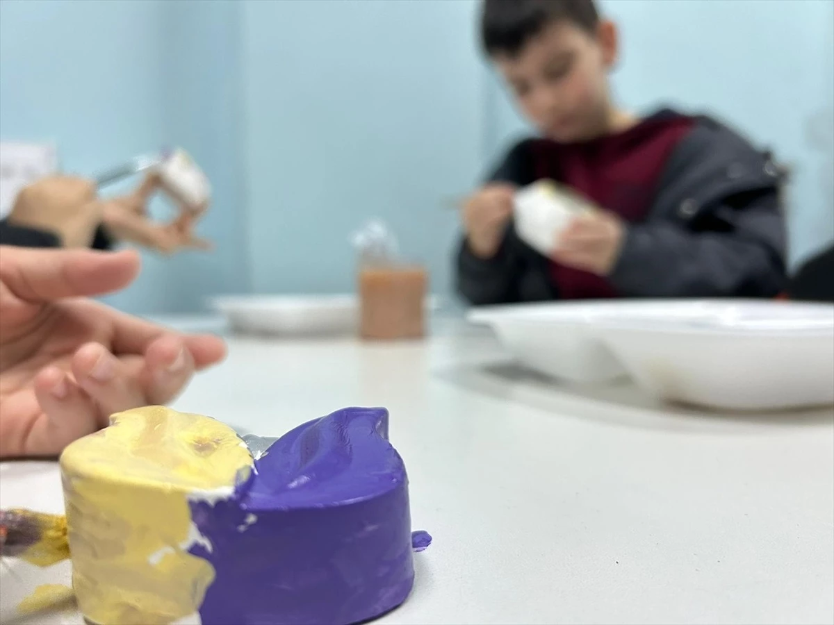Muğla\'da okullarda çocuklarla sanat atölye çalışmaları yapılıyor