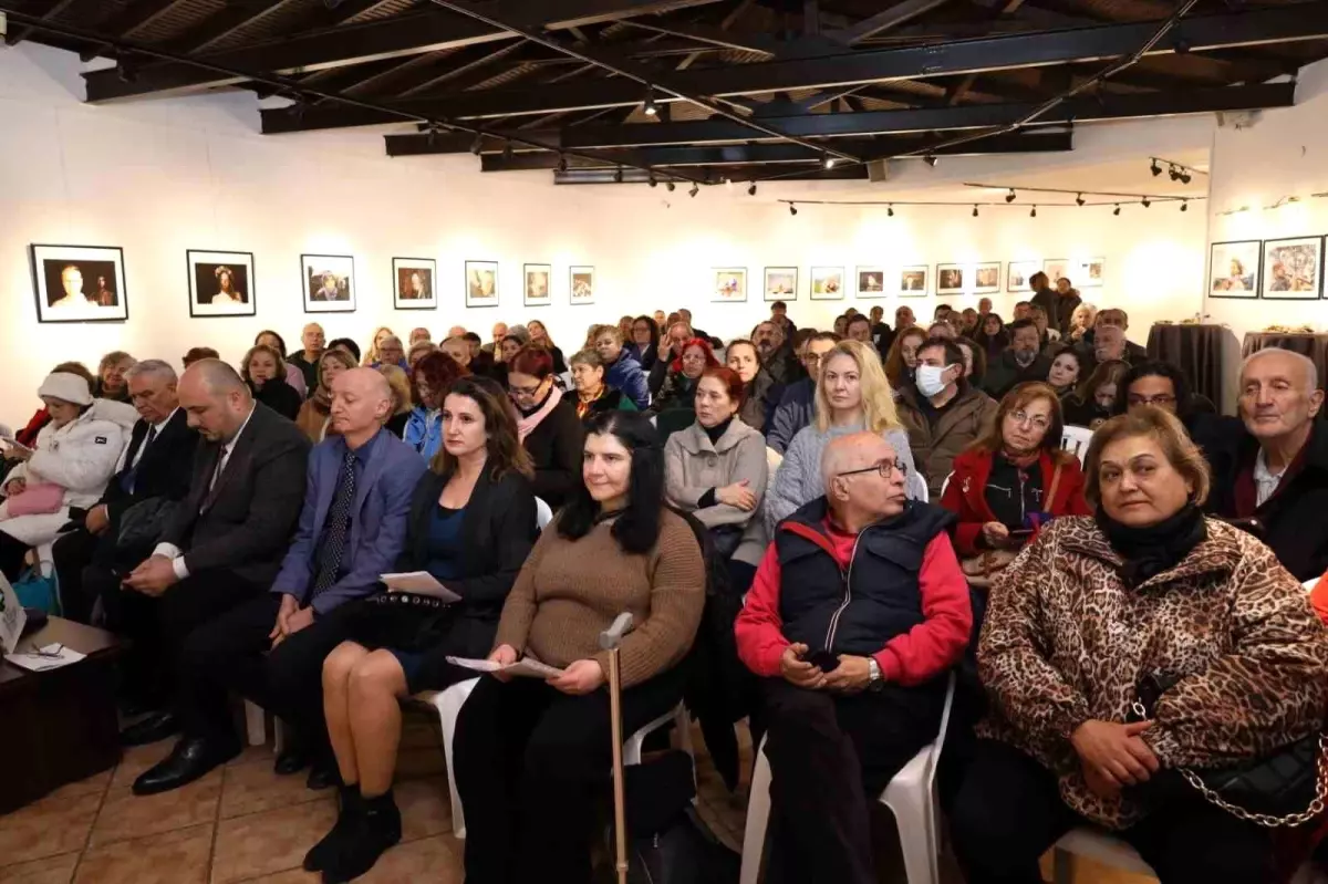 İzmit Belediyesi, Nazım Hikmet Ran\'ı doğum gününde anarak Ulusal Şiir Yarışması ödüllerini verdi