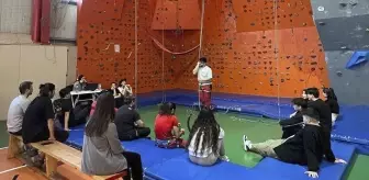 Otizmli çocuklar SUBÜ'de tırmanış sporunu deneyimledi