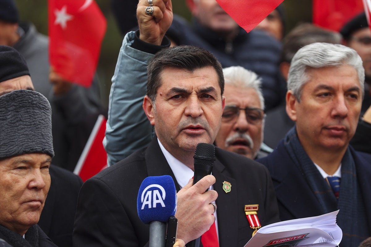 Harp Malulü Gaziler Derneği Üyeleri TBMM Önünde Eylem Yaptı