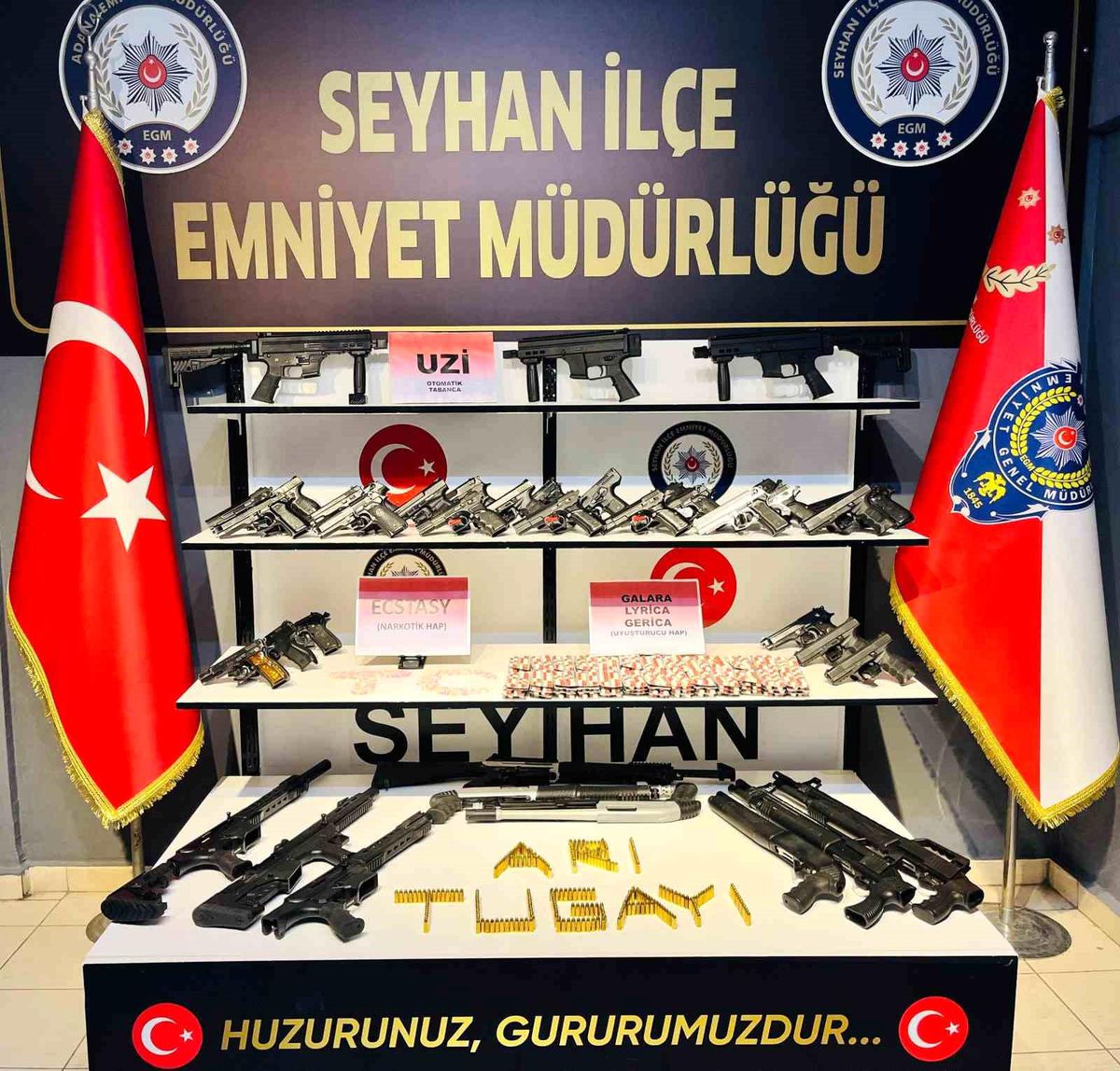 Adana\'da 3 Hafif Makineli Silah Ele Geçirildi, 9 Kişi Tutuklandı