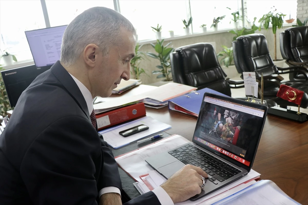 Trabzon Cumhuriyet Başsavcısı Sedat Çelik, \'Yılın Kareleri\' oylamasına katıldı
