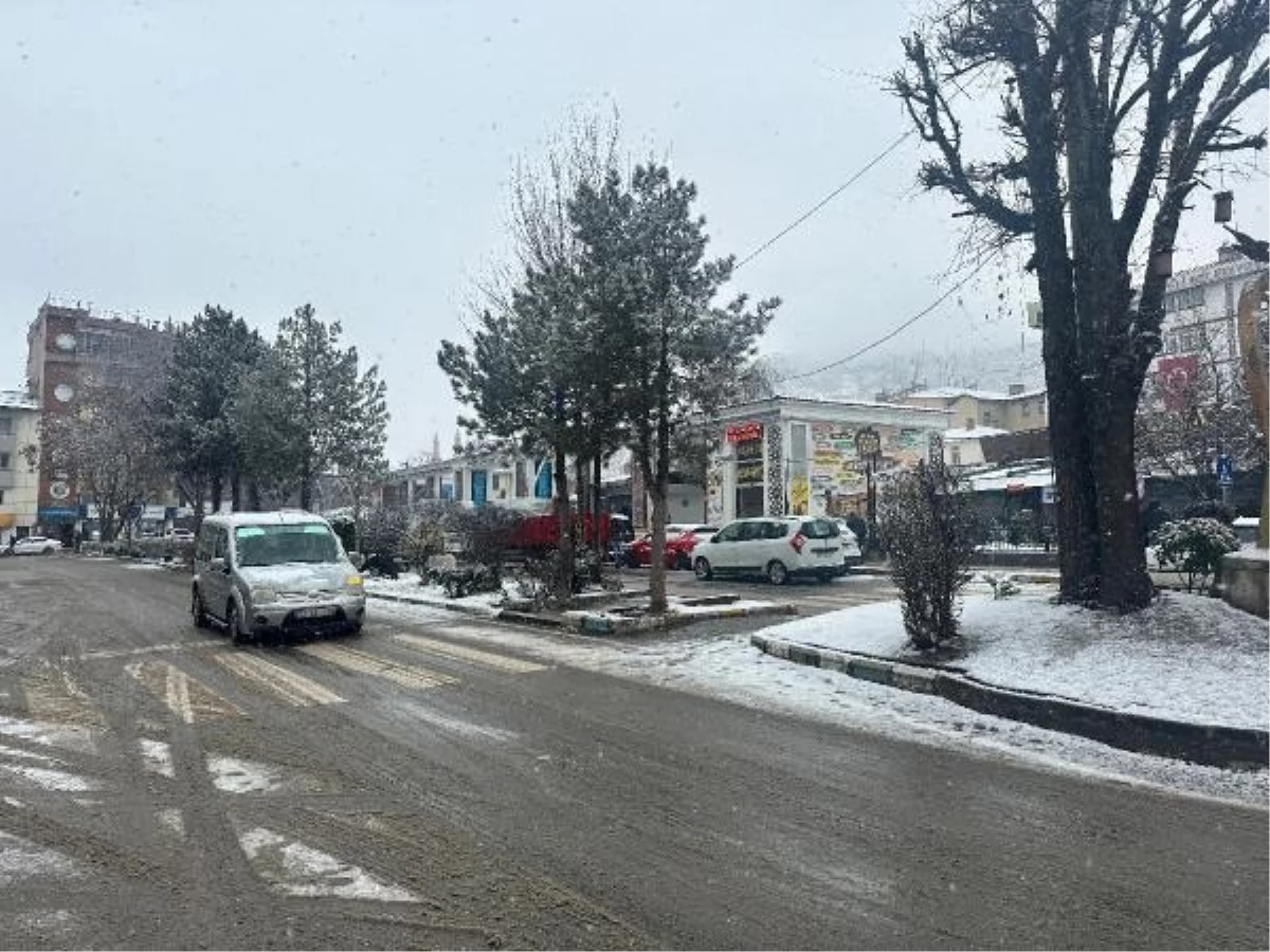 Tunceli\'de Kar Yağışı Etkisini Artırdı