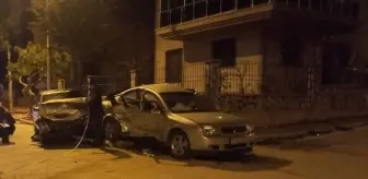 Uşak'ın Karahallı ilçesinde iki otomobil çarpıştı: 8 yaralı