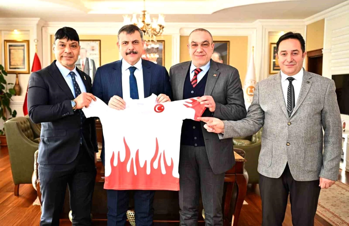 Erzurum Valisi Mustafa Çiftçi, Dünya Gençlik ve Spor Konfederasyonu yetkililerini kabul etti
