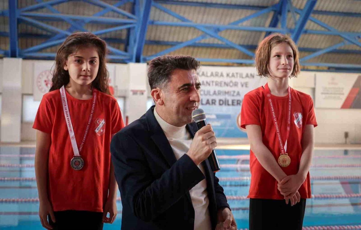 Bilecik\'te Okul Sporları Yüzme Seçmeleri Yapıldı