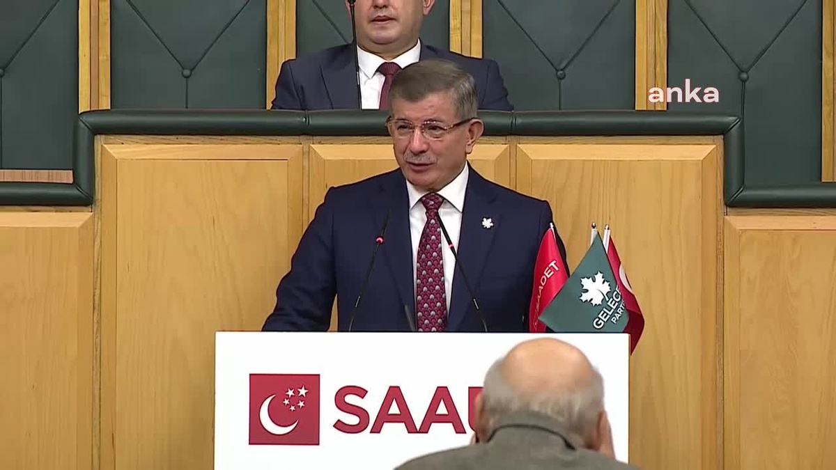 Ahmet Davutoğlu: \'2024 Yılı Emekliler Yılı\' Denmişse, Emeklilere Allah Uzun Ömür Versin Ama Gömme Yılı Demektir"