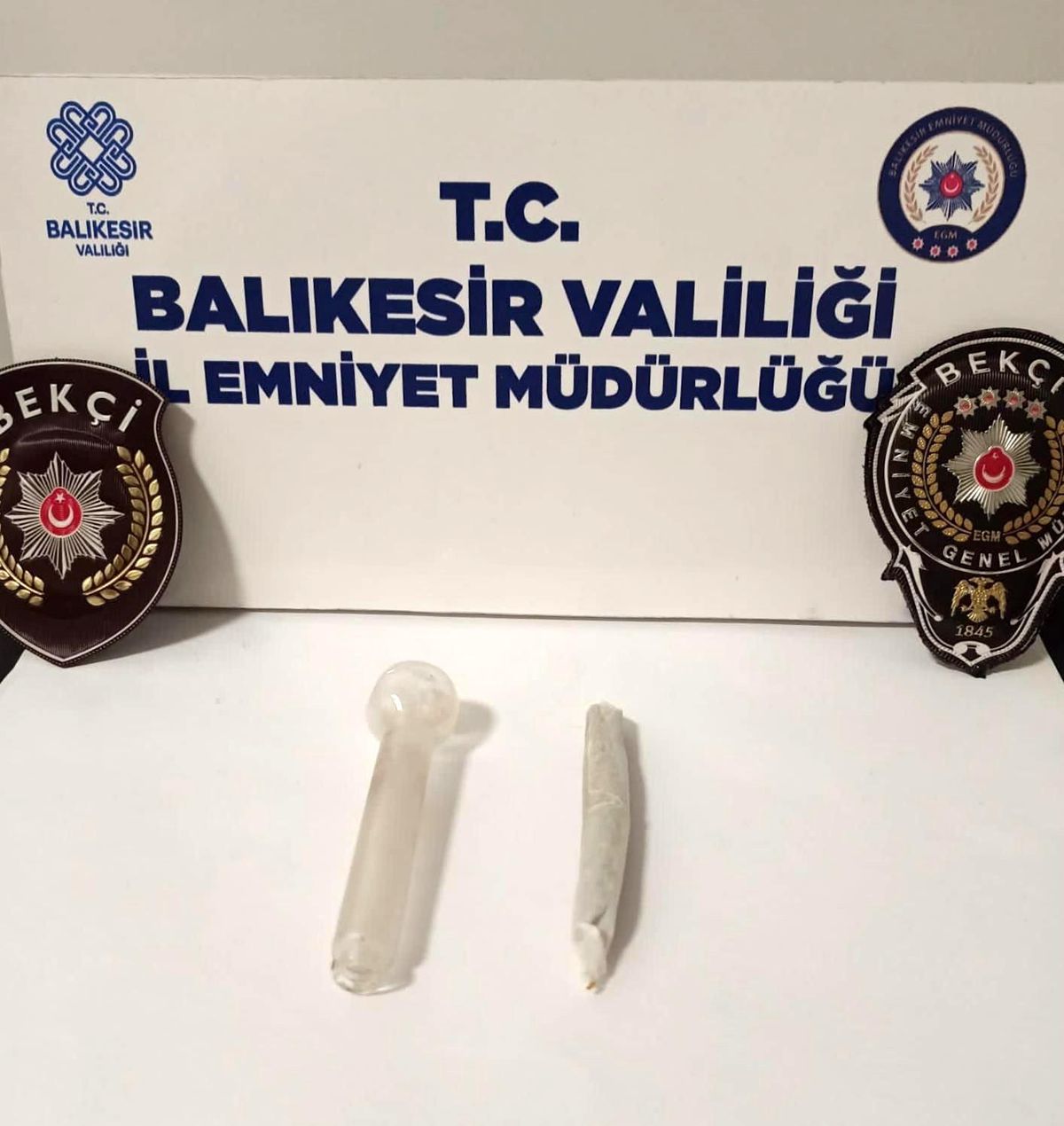 Bandırma ve Sındırgı İlçe Emniyet Müdürlüğü uyuşturucuyla mücadelede başarılı