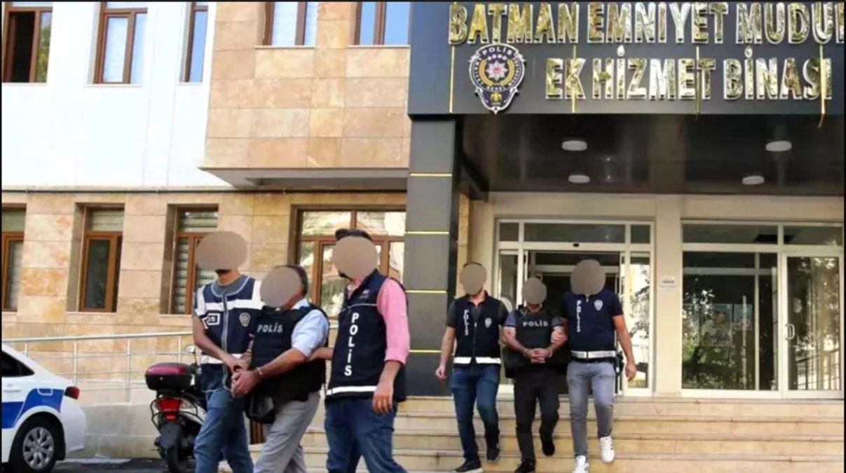 Batman\'da Siber Suç Operasyonunda 12 Tutuklama