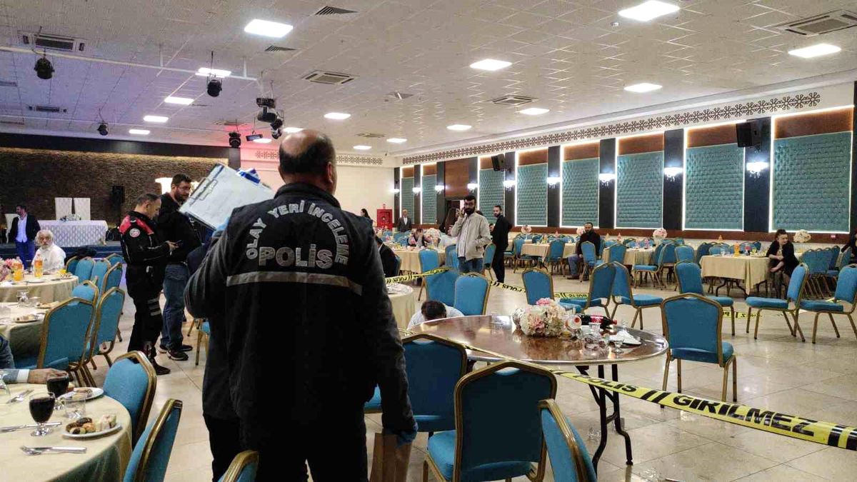 Kocaeli\'de düğünde cinayet: Küfür nedeniyle dayı ve yeğen arasında husumet