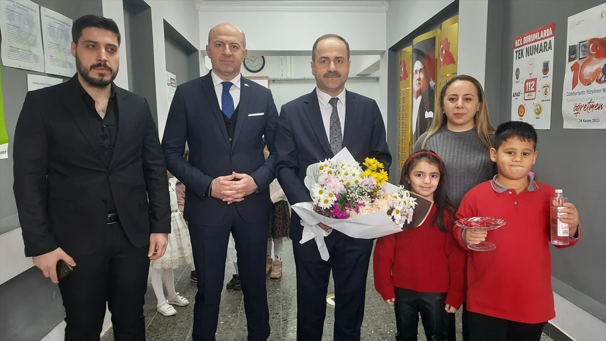 Giresun Cumhuriyet Başsavcısı Zeynel Abidin Akkiraz, İlkokul Öğrencisini Ziyaret Etti