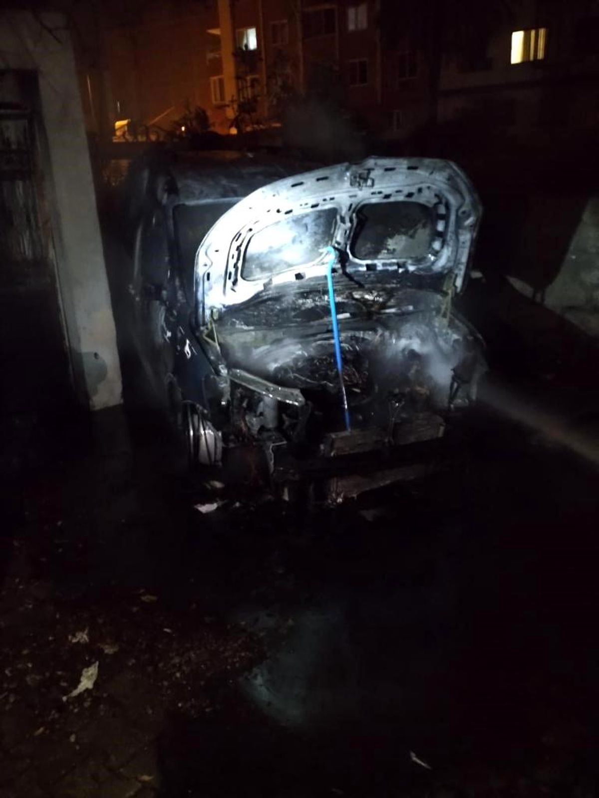 İskenderun\'da hafif ticari araçta çıkan yangın söndürüldü