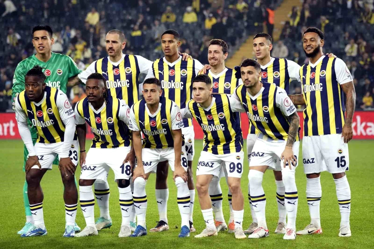Fenerbahçe Teknik Direktörü İsmail Kartal, Adanaspor maçına 9 değişiklikle çıktı