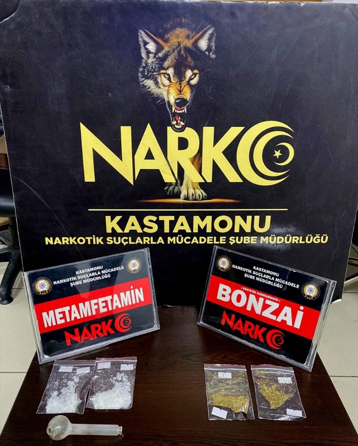 Kastamonu\'da uyuşturucuyla yakalanan 4 şüpheli gözaltına alındı
