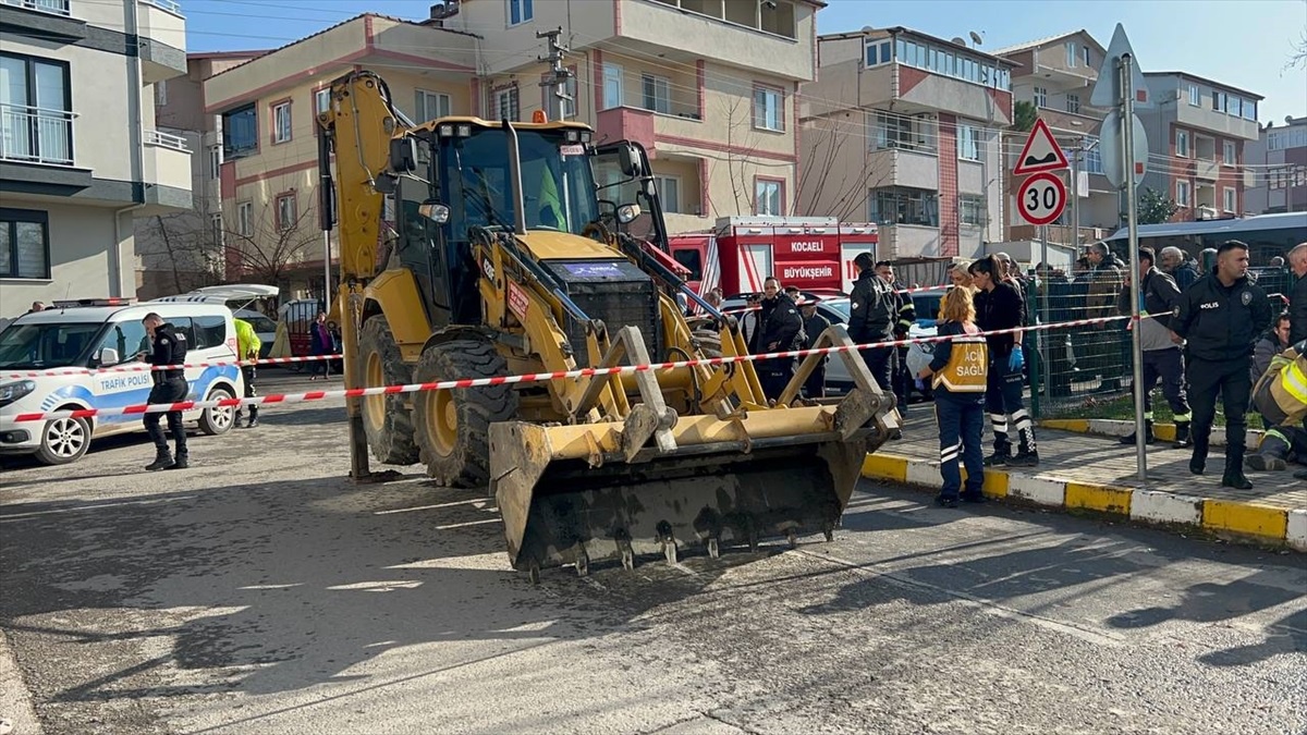 Darıca\'da iş makinesi çarpması sonucu bebek hayatını kaybetti