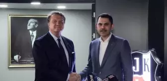 AK Parti İstanbul Büyükşehir Belediye Başkan Adayı Murat Kurum, Beşiktaş Spor Kulübü'nü ziyaret etti
