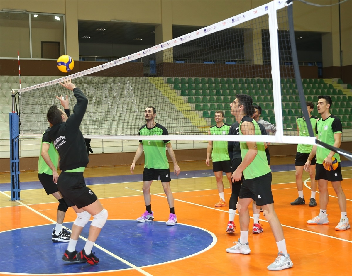 Kuşgöz İzmir Vinç Akkuş Belediyespor, Galatasaray HDI Sigorta maçında galibiyet hedefliyor