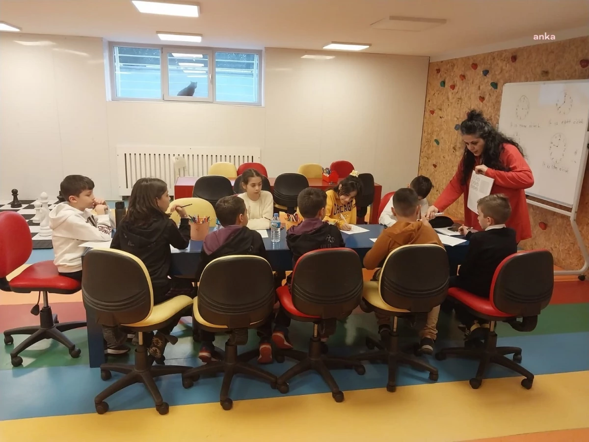 Maltepe Belediyesi Öğrencilere Ücretsiz Ders Atölyeleri Düzenliyor
