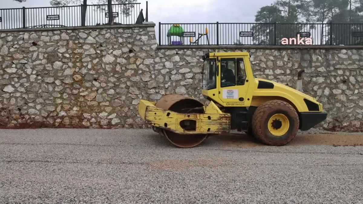 Marmaris Çetibeli Mahallesi\'nde Meydan Düzenlemesi Çalışmaları Başladı