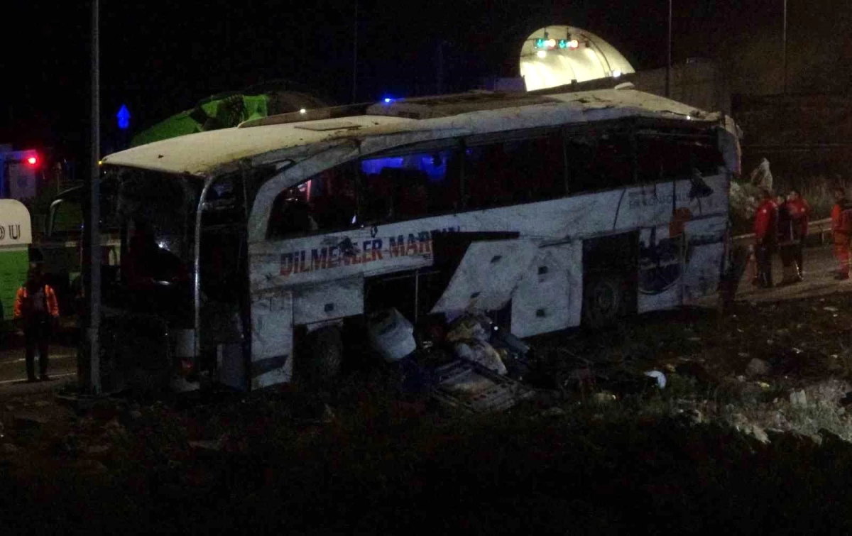 Mersin\'de otobüs kazasında hayatını kaybeden çocuğun kimliği belirlendi