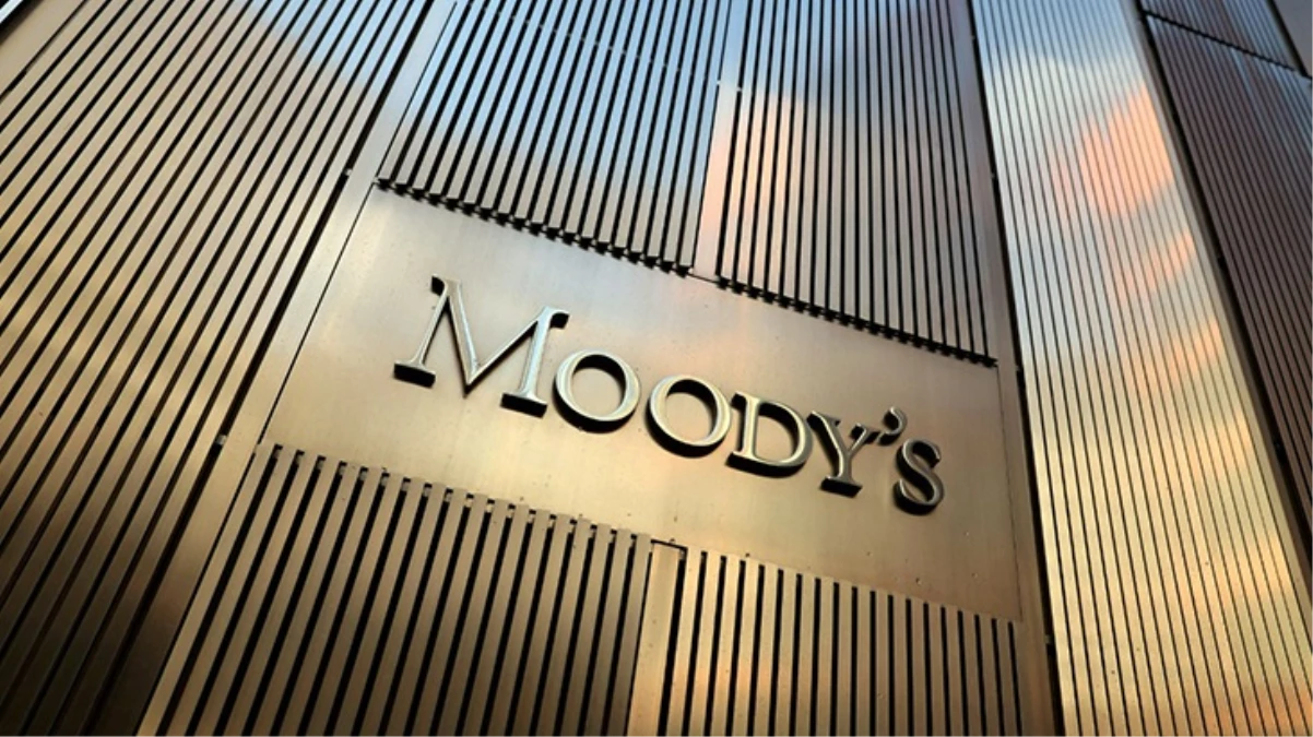 Moody\'s 17 Türk bankasının kredi notu görünümlerini durağandan pozitife çevirdi