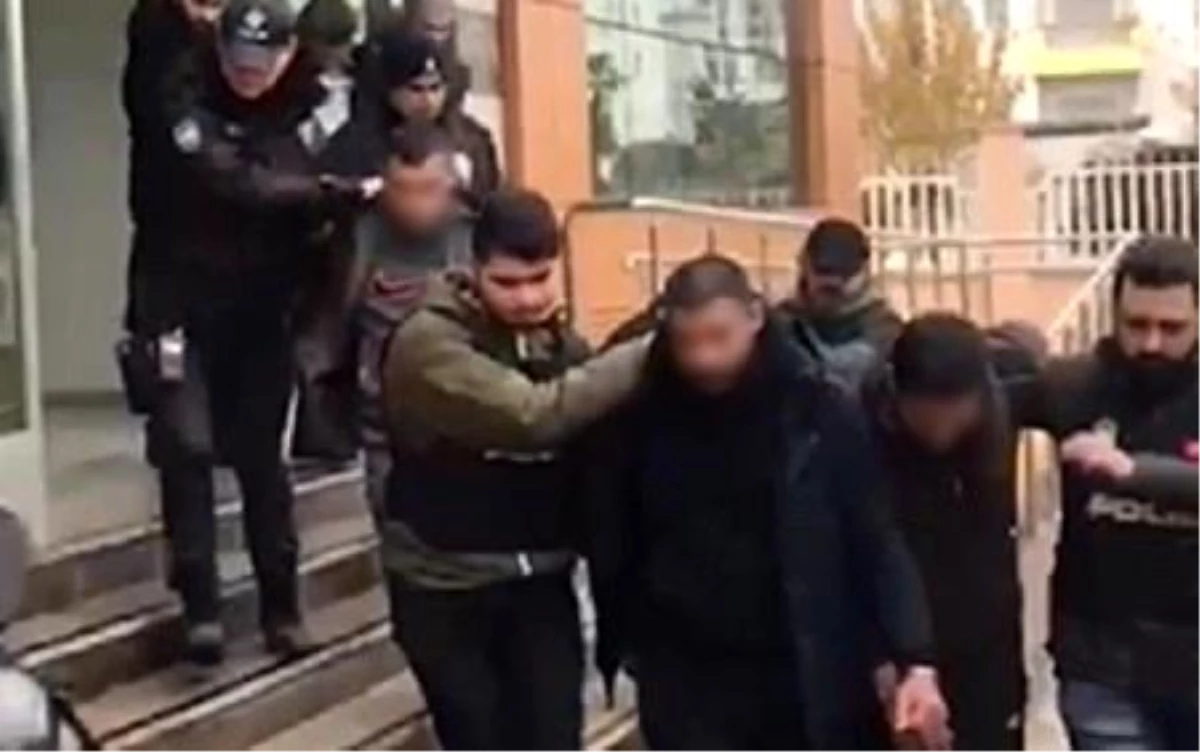 İzmir\'de kız kaçırma husumeti çatışmaya dönüştü: 3 tutuklama