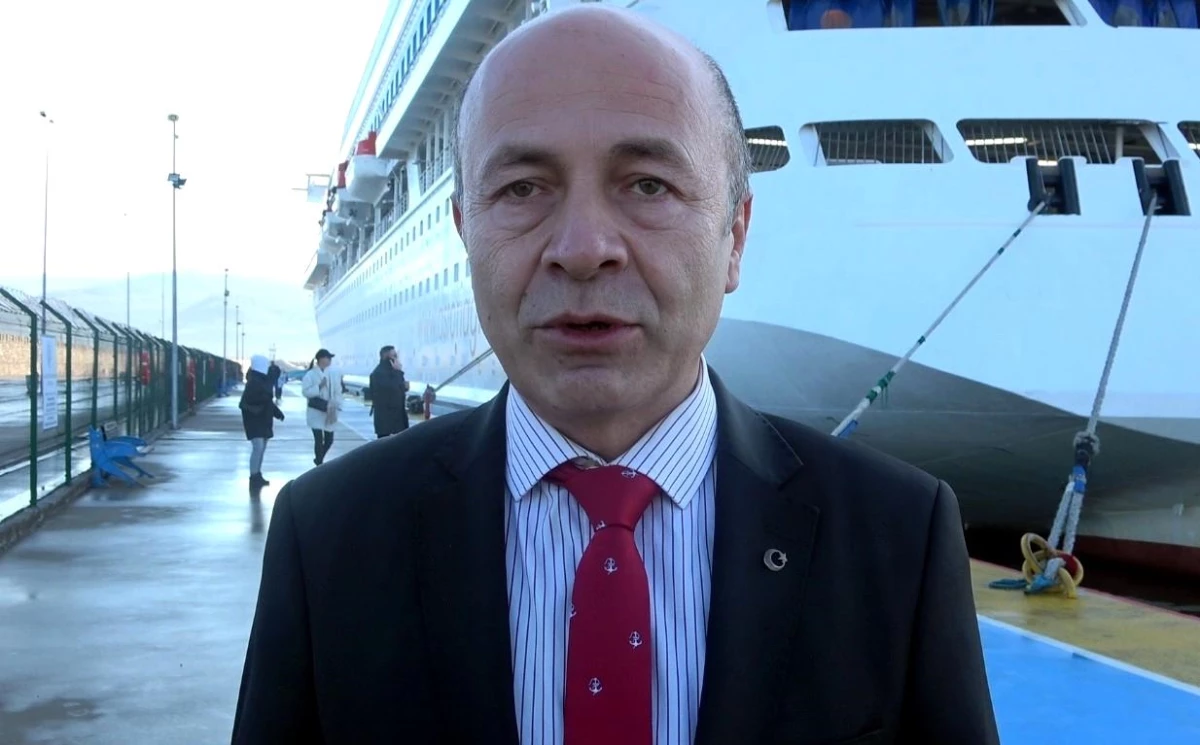 Astoria Grande Gemisi Amasra\'ya 2023-2024 turizm sezonunun son seferini gerçekleştirdi