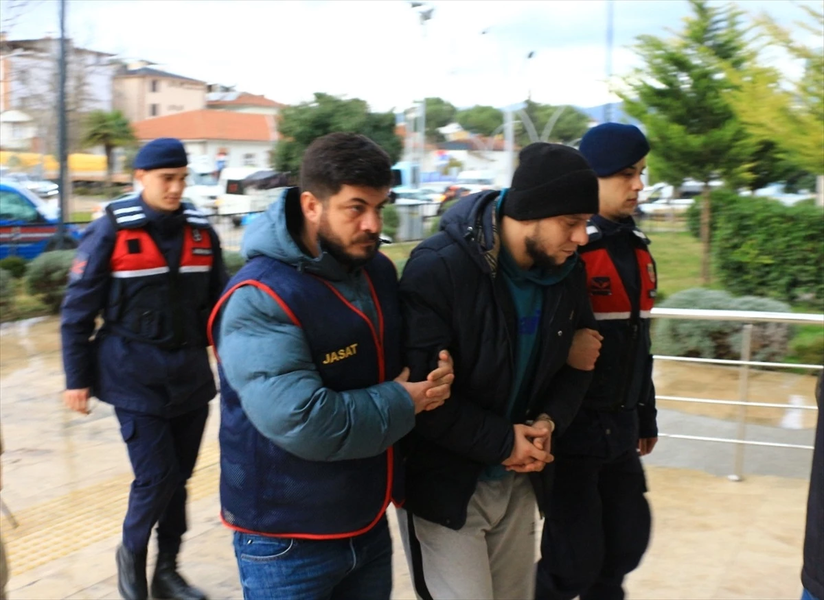 Tokat\'ın Erbaa ilçesinde uyuşturucu operasyonu: 3 kişi tutuklandı