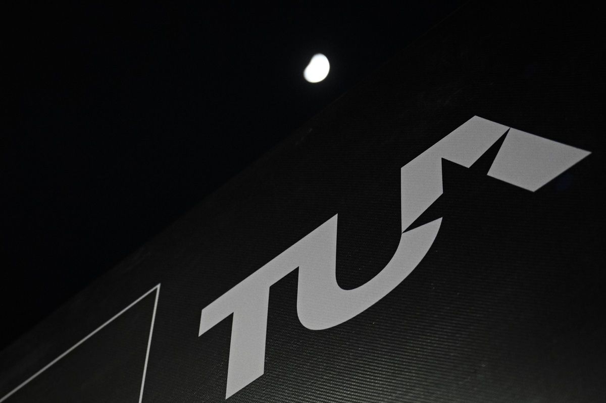 Ax-3 misyonu, Türkiye\'nin ilk uzay yolcusu Alper Gezeravcı\'nın da üyesi olduğu ekip tarafından yarına ertelendi