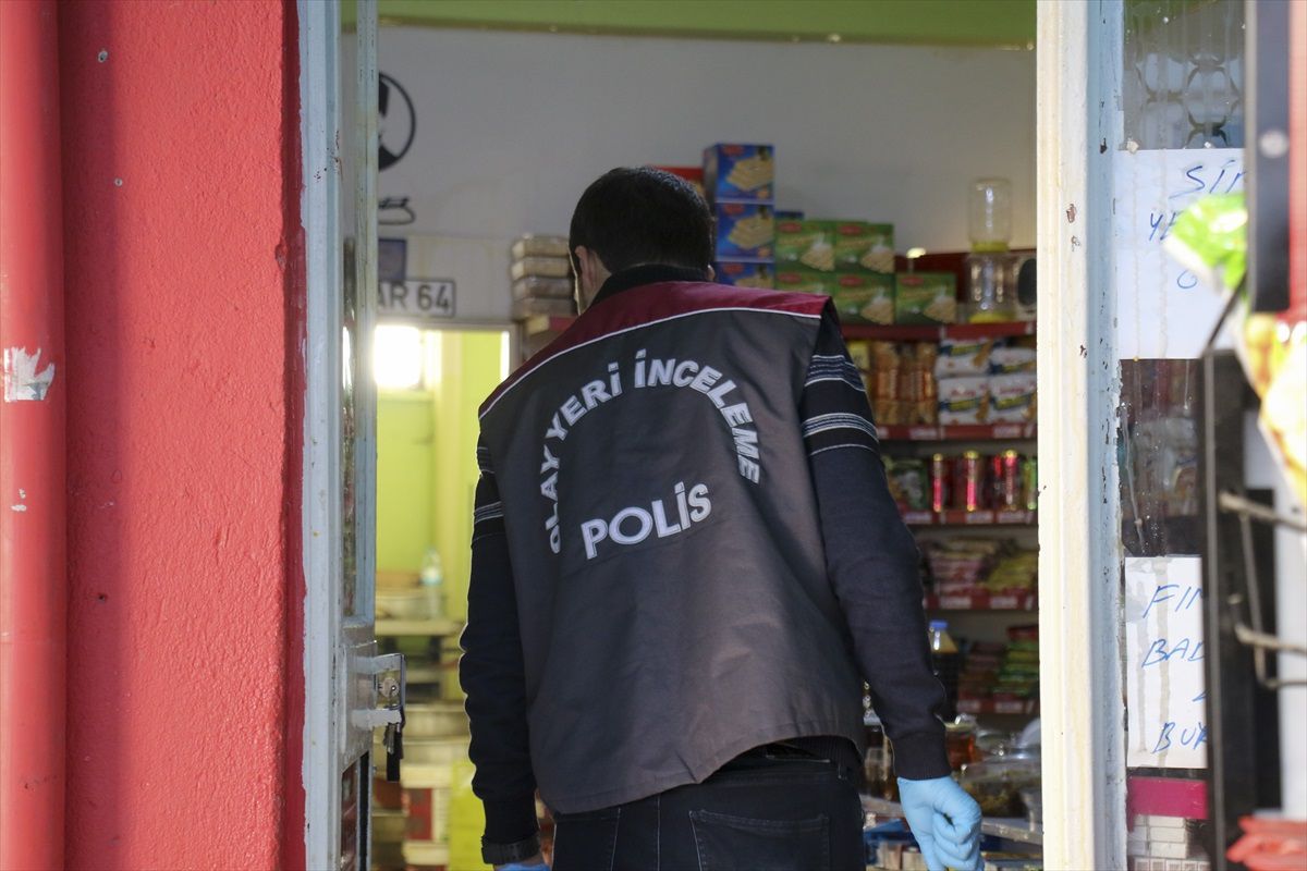 Uşak\'ta market işleten kişi ile dükkan sahibi arasında çıkan kavgada 6 kişi yaralandı