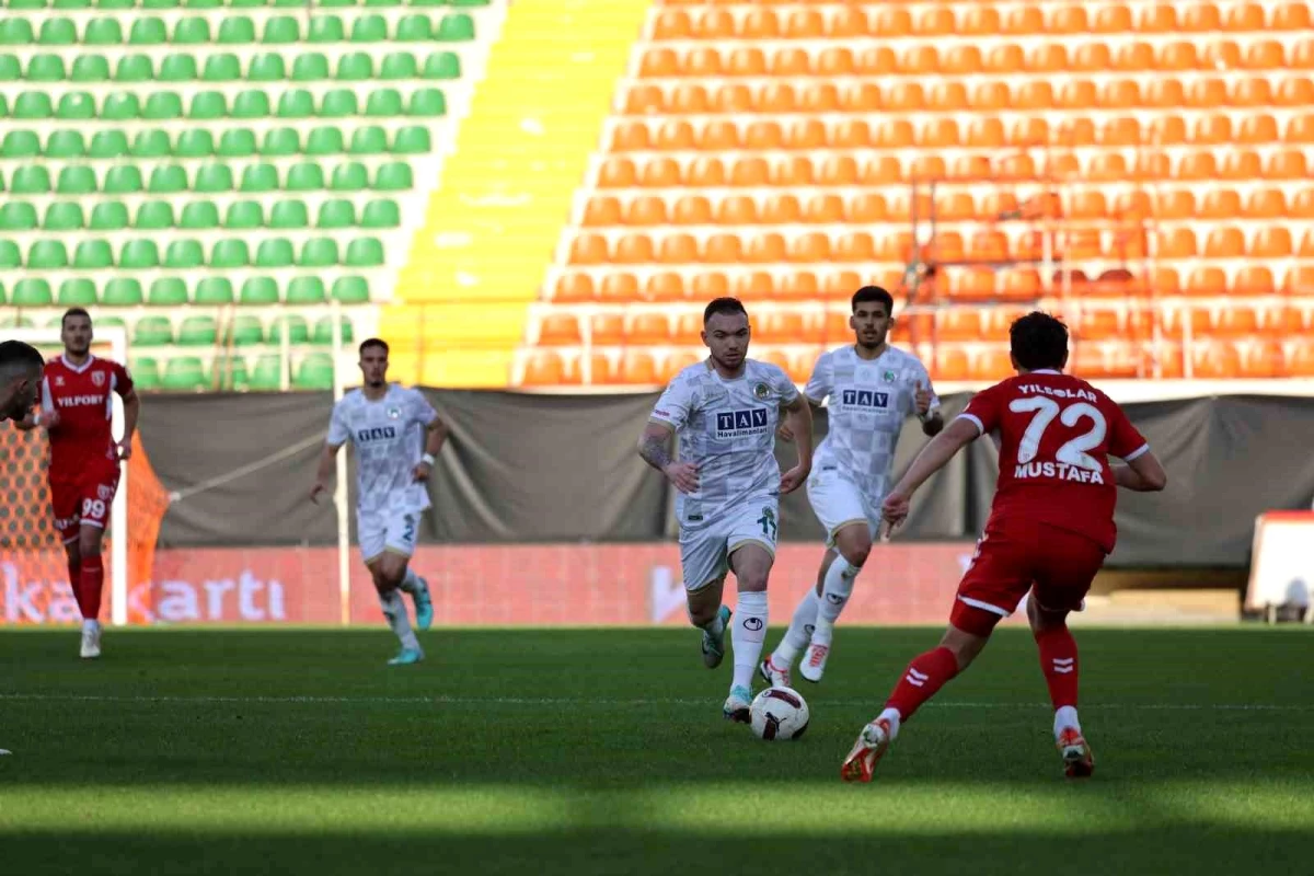 Ziraat Türkiye Kupası\'nda Alanyaspor, Samsunspor\'u 1-0 mağlup etti