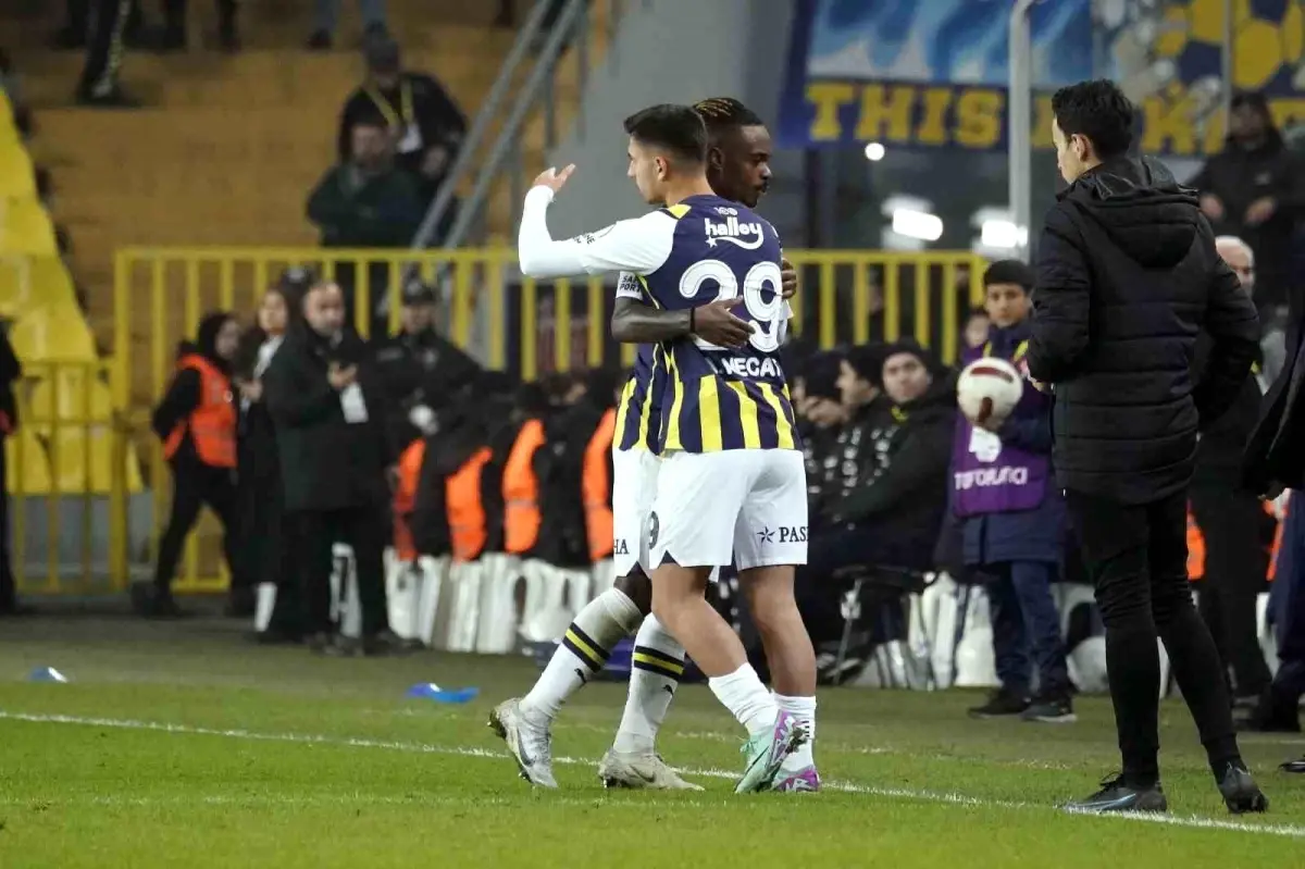 Fenerbahçe, Adanaspor\'u 6-0 mağlup ederek son 16\'ya yükseldi