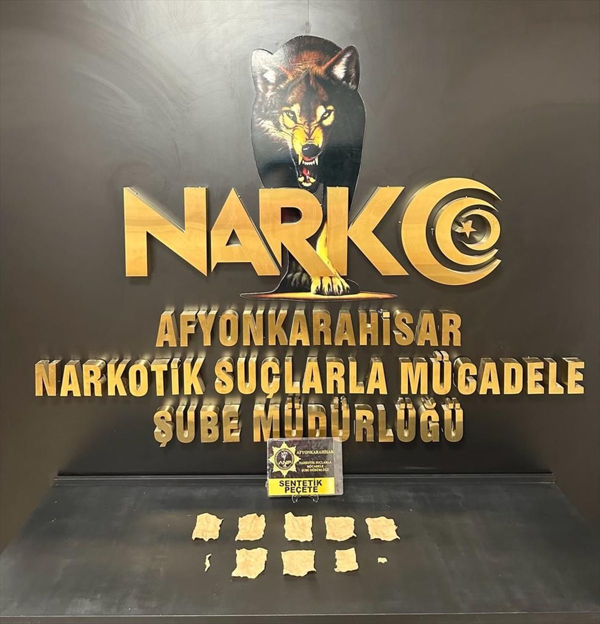 Afyonkarahisar\'da Otobüste Uyuşturucu Operasyonu