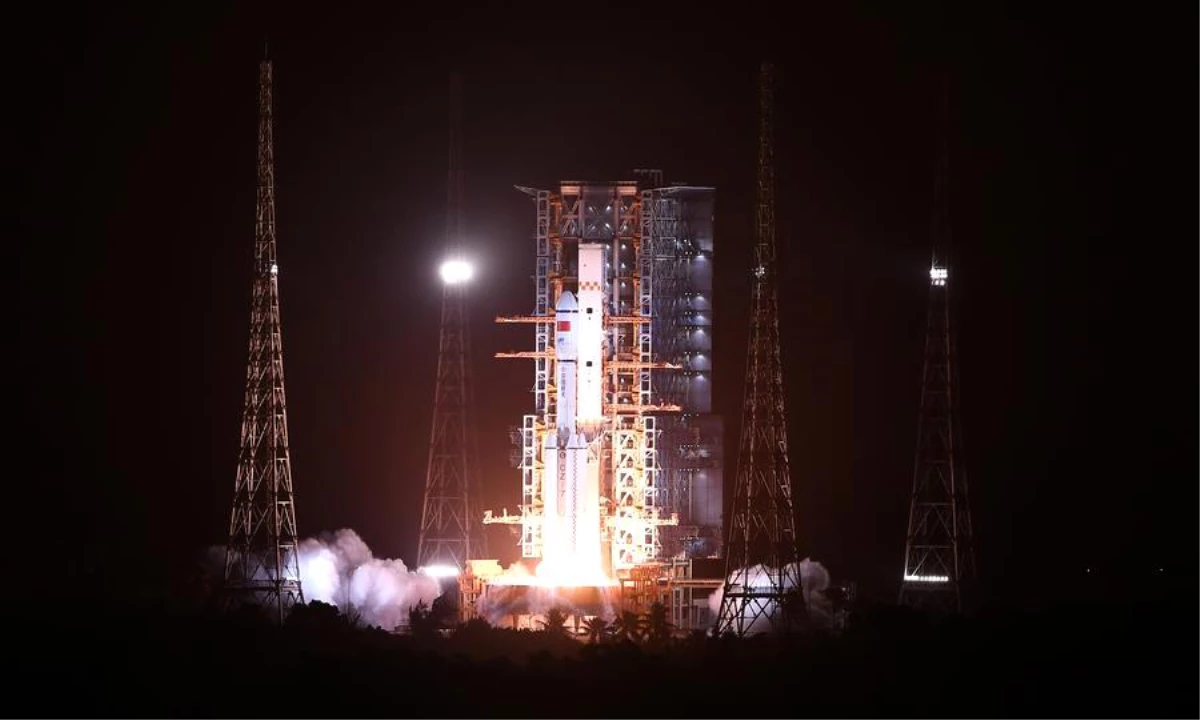 Çin, Tiangong Uzay İstasyonuna Malzeme Göndermek İçin Tianzhou-7\'yi Fırlattı