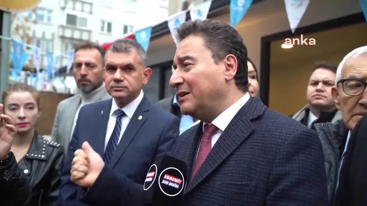 DEVA Partisi Genel Başkanı Ali Babacan, Balıkesir\'de yurttaşlarla bir araya geldi